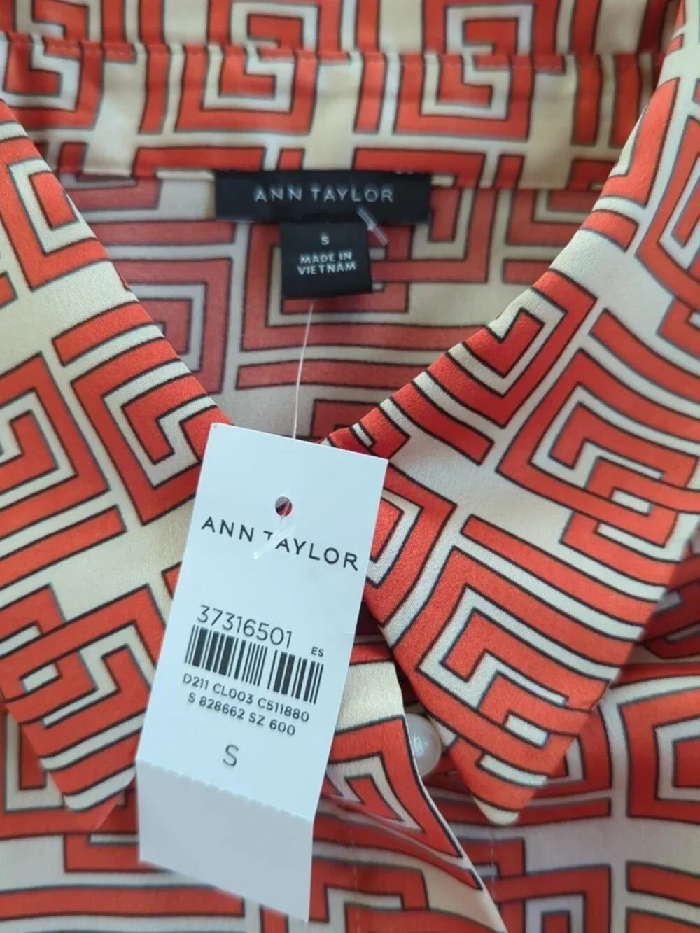 Ann Taylor Blouse Womens Small Orange Geometric Button Up Collared Long Sleeve - Picture 4 of 13